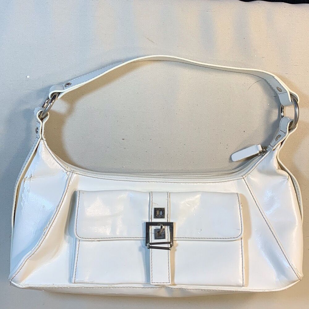 Vintage Cato Beige Patent Faux Leather Zipper Top Handle Shoulder Hand Bag Purse